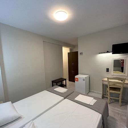 Hotel Afrodite Neoi Poroi Exteriör bild