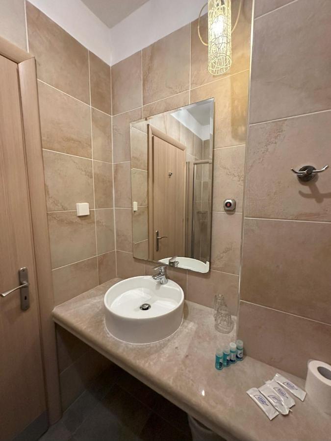 Hotel Afrodite Neoi Poroi Exteriör bild