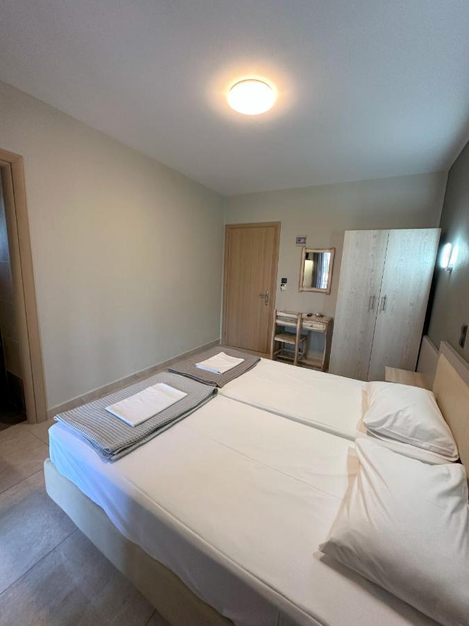 Hotel Afrodite Neoi Poroi Exteriör bild